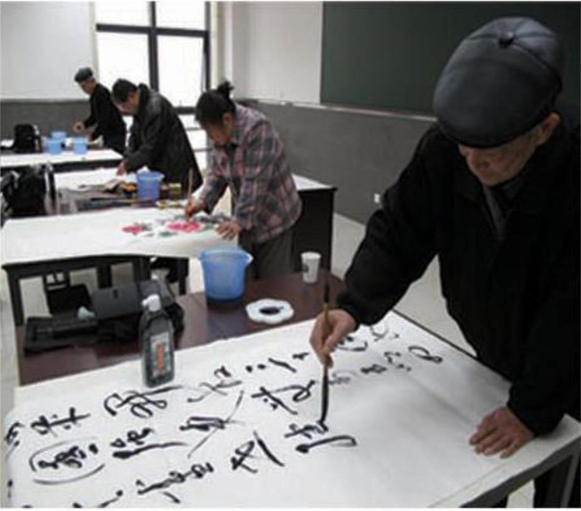 養(yǎng)老服務(wù)中心 構(gòu)建老年友好型社會的關(guān)鍵支點(diǎn)